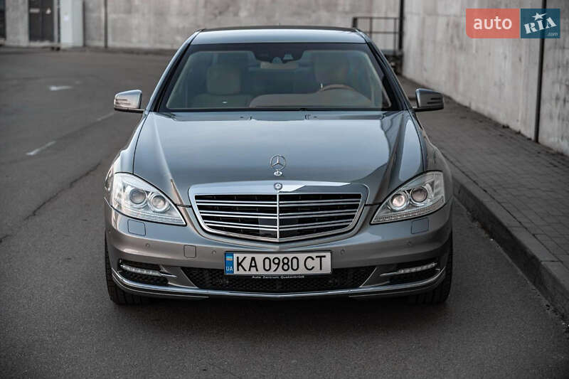 Седан Mercedes-Benz S-Class 2010 в Киеве