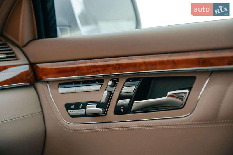 Седан Mercedes-Benz S-Class 2010 в Киеве