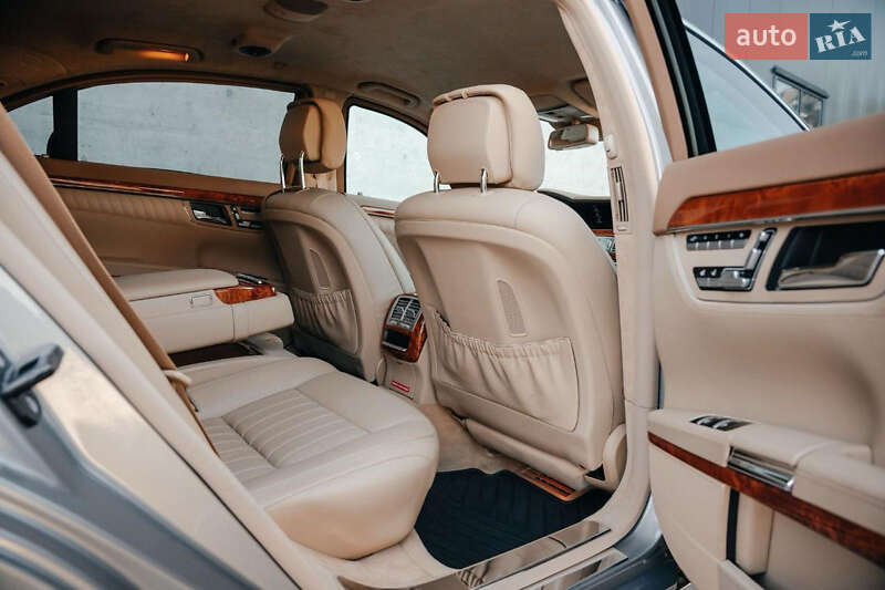Седан Mercedes-Benz S-Class 2010 в Киеве