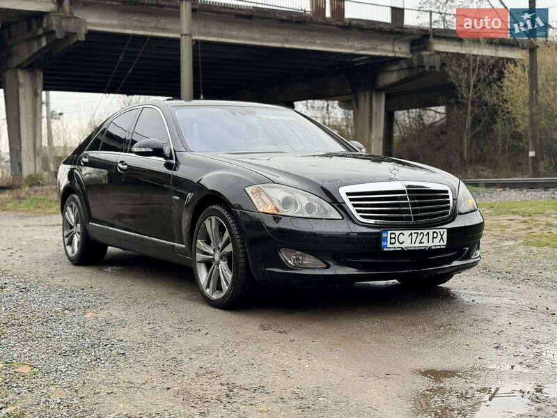 Седан Mercedes-Benz S-Class 2009 в Львові