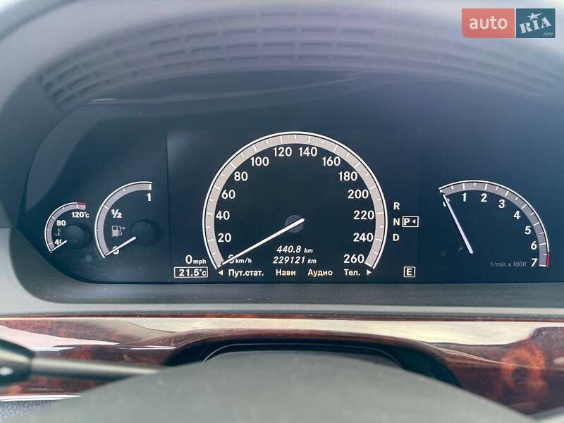 Седан Mercedes-Benz S-Class 2012 в Львове