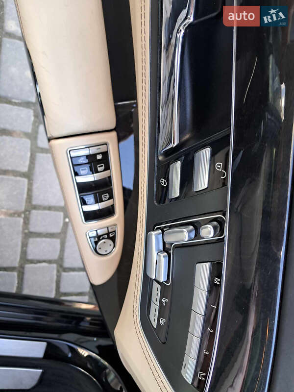 Седан Mercedes-Benz S-Class 2010 в Ивано-Франковске