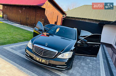 Седан Mercedes-Benz S-Class 2011 в 