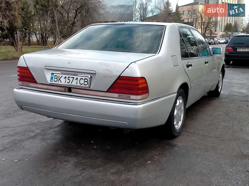 Седан Mercedes-Benz S-Class 1992 в Рівному