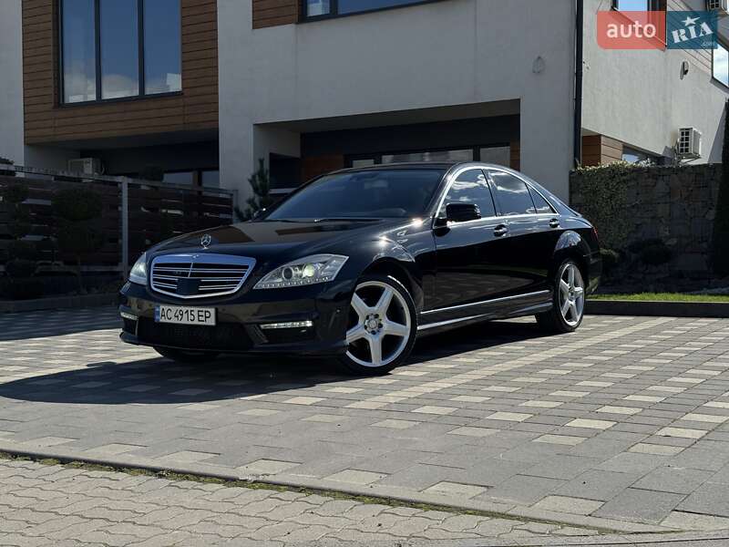 Mercedes-Benz S-Class 2009