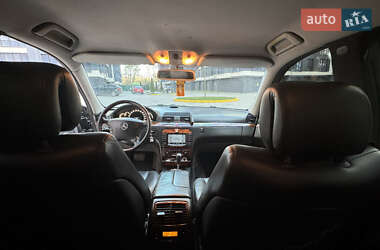 Седан Mercedes-Benz S-Class 2005 в 