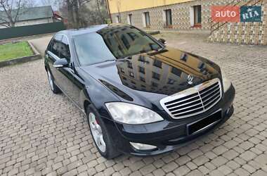 Седан Mercedes-Benz S-Class 2006 в 