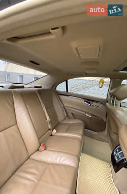 Седан Mercedes-Benz S-Class 2006 в 