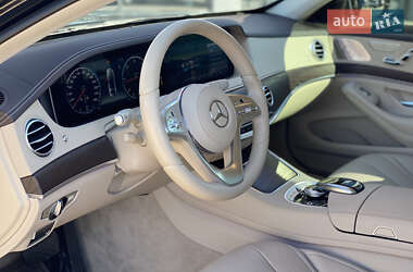 Седан Mercedes-Benz S-Class 2019 в 