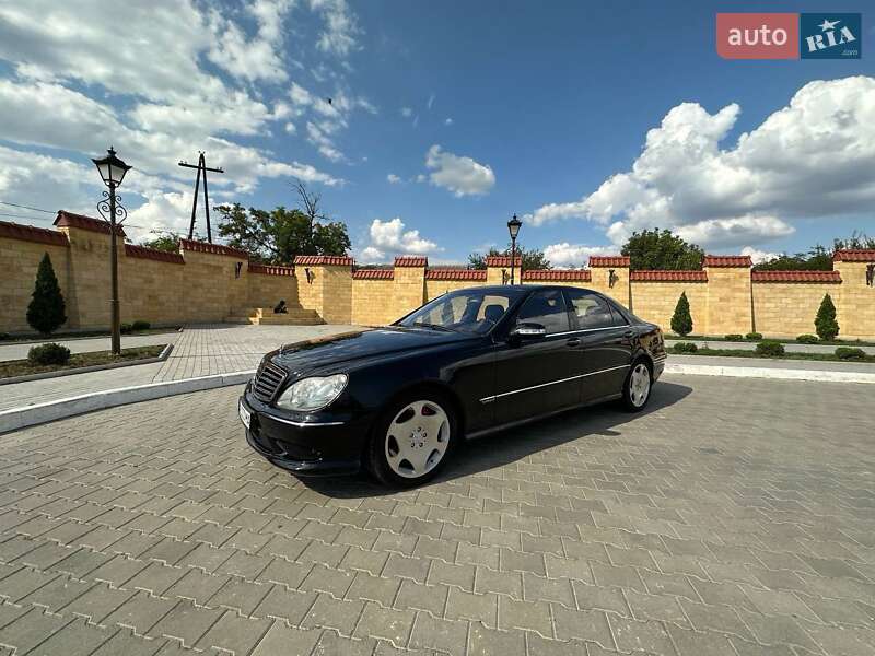 Седан Mercedes-Benz S-Class 2004 в Рени