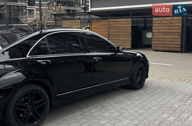 Седан Mercedes-Benz S-Class 2006 в 