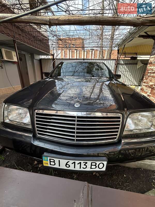 Mercedes-Benz S-Class 1993