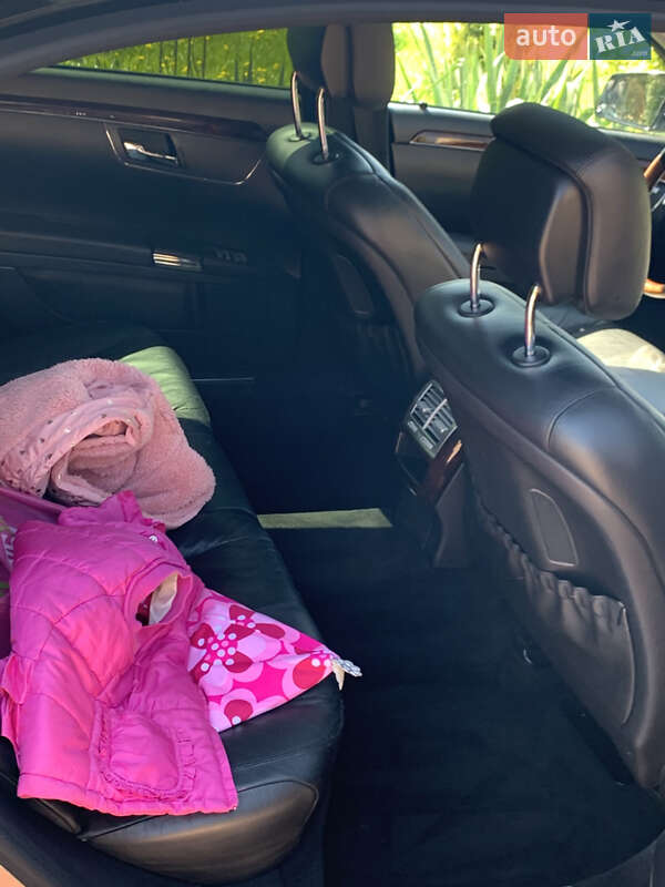 Седан Mercedes-Benz S-Class 2007 в Самборі