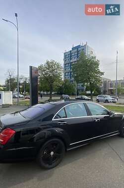 Седан Mercedes-Benz S-Class 2009 в 