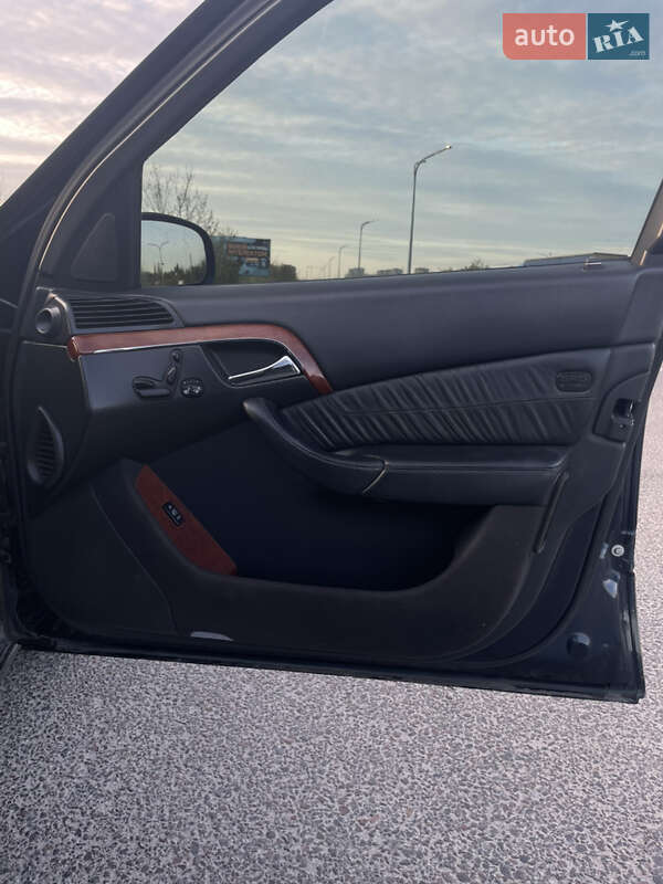 Седан Mercedes-Benz S-Class 2003 в Львове