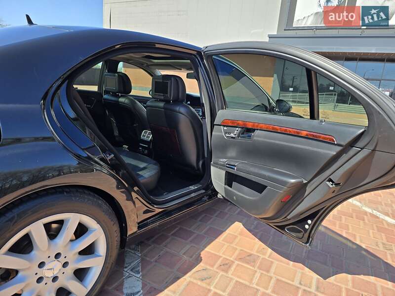 Седан Mercedes-Benz S-Class 2006 в Одесі