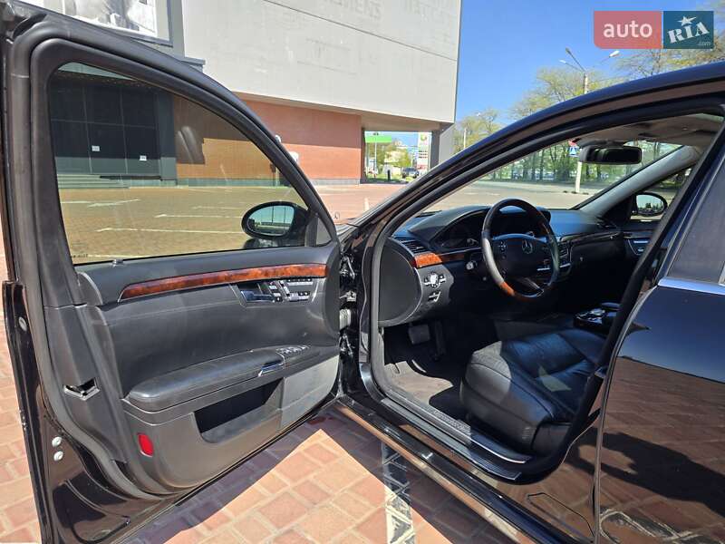 Седан Mercedes-Benz S-Class 2006 в Одесі
