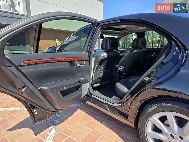 Седан Mercedes-Benz S-Class 2006 в Одесі