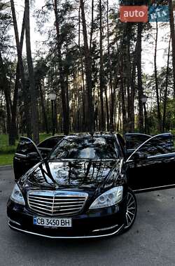 Седан Mercedes-Benz S-Class 2013 в 
