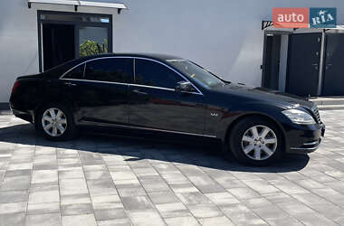 Седан Mercedes-Benz S-Class 2009 в 