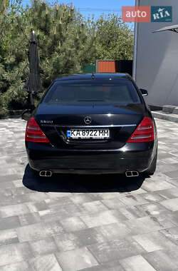Седан Mercedes-Benz S-Class 2009 в 