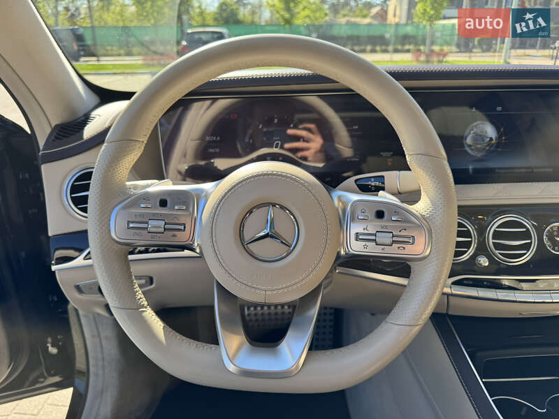 Седан Mercedes-Benz S-Class 2018 в Києві