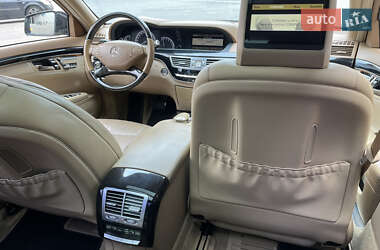 Седан Mercedes-Benz S-Class 2012 в 