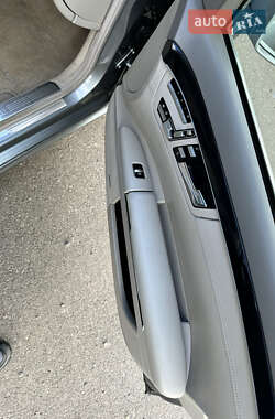 Седан Mercedes-Benz S-Class 2012 в 