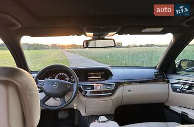 Седан Mercedes-Benz S-Class 2006 в 