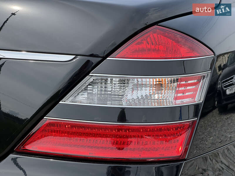 Седан Mercedes-Benz S-Class 2007 в Стрию