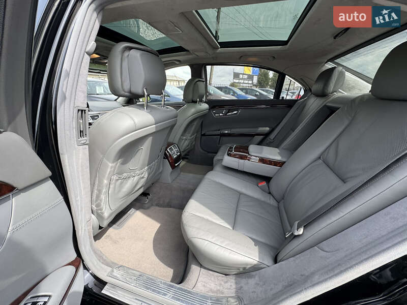 Седан Mercedes-Benz S-Class 2007 в Стрию