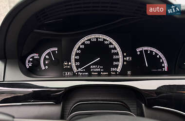 Седан Mercedes-Benz S-Class 2012 в  фото 6 Седан Mercedes-Benz S-Class 2012 в