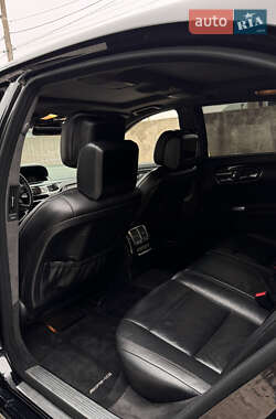 Седан Mercedes-Benz S-Class 2012 в  фото 13 Седан Mercedes-Benz S-Class 2012 в