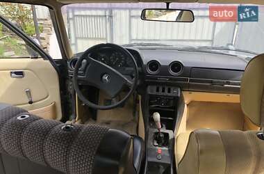 Седан Mercedes-Benz S-Class 1984 в 
