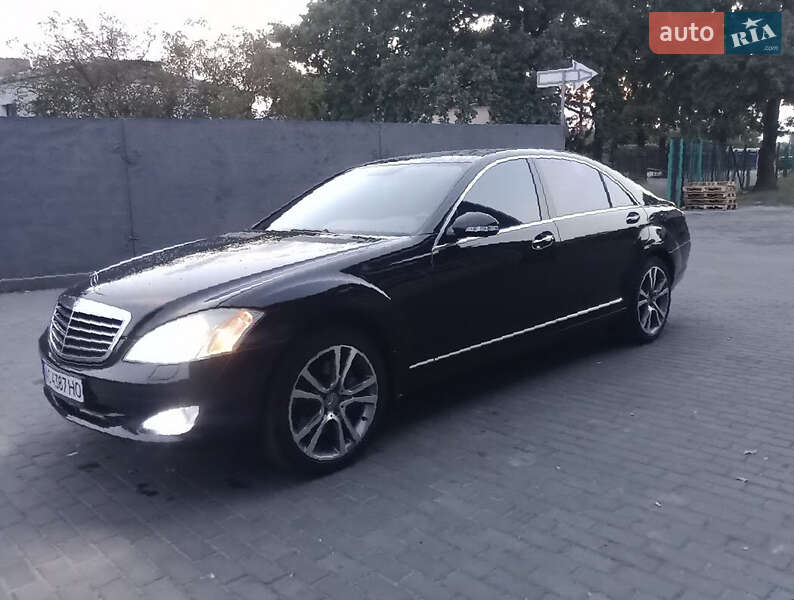 Седан Mercedes-Benz S-Class 2006 в Луцьку
