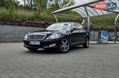 Седан Mercedes-Benz S-Class 2007 в Рівному