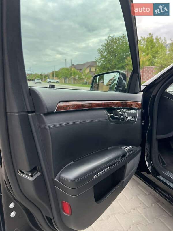 Седан Mercedes-Benz S-Class 2009 в Луцке