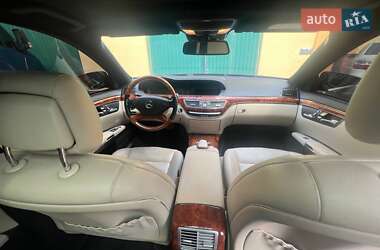 Седан Mercedes-Benz S-Class 2012 в 