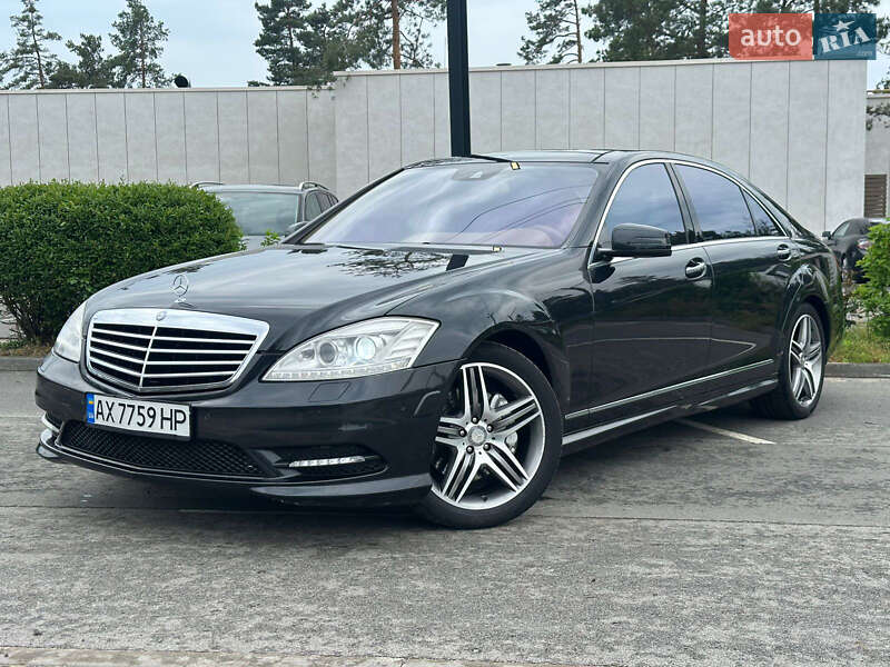 Седан Mercedes-Benz S-Class 2013 в 