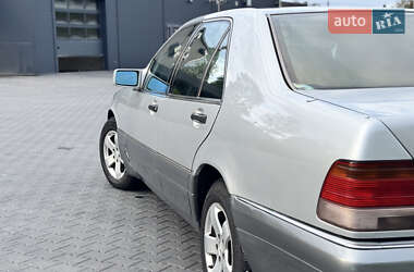 Седан Mercedes-Benz S-Class 1995 в 
