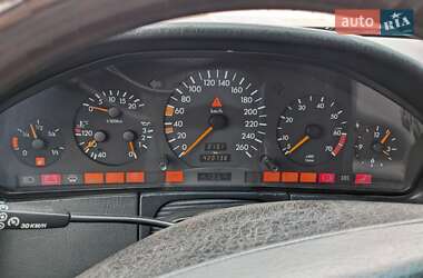 Седан Mercedes-Benz S-Class 1996 в 