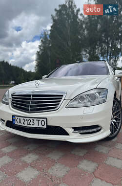 Седан Mercedes-Benz S-Class 2012 в 