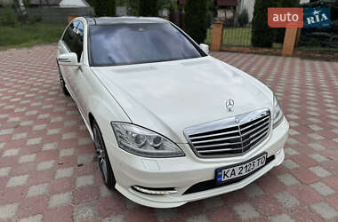 Седан Mercedes-Benz S-Class 2012 в 