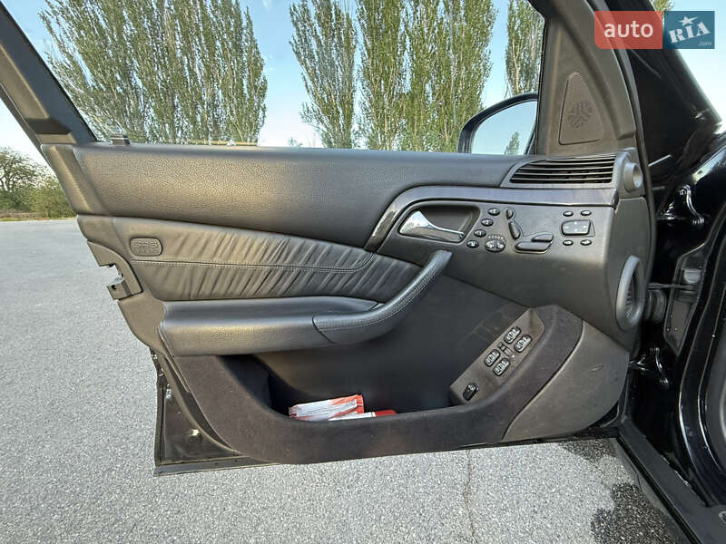 Седан Mercedes-Benz S-Class 2000 в Дніпрі