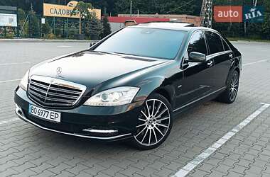 Седан Mercedes-Benz S-Class 2011 в 