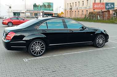 Седан Mercedes-Benz S-Class 2011 в 