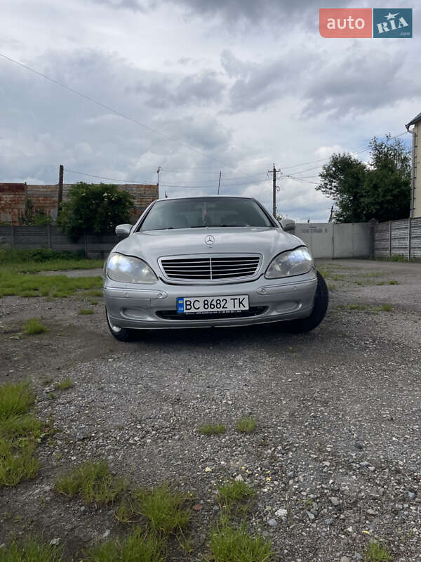 Седан Mercedes-Benz S-Class 2001 в Буске