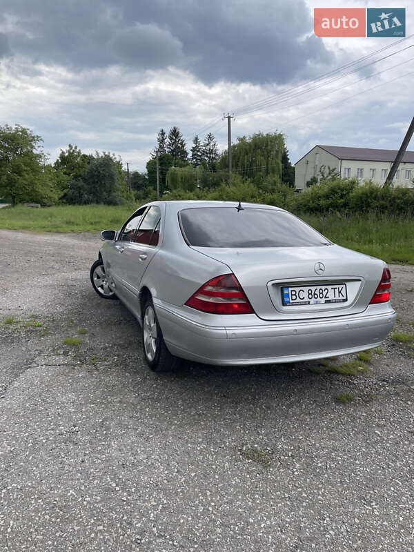 Седан Mercedes-Benz S-Class 2001 в Буске