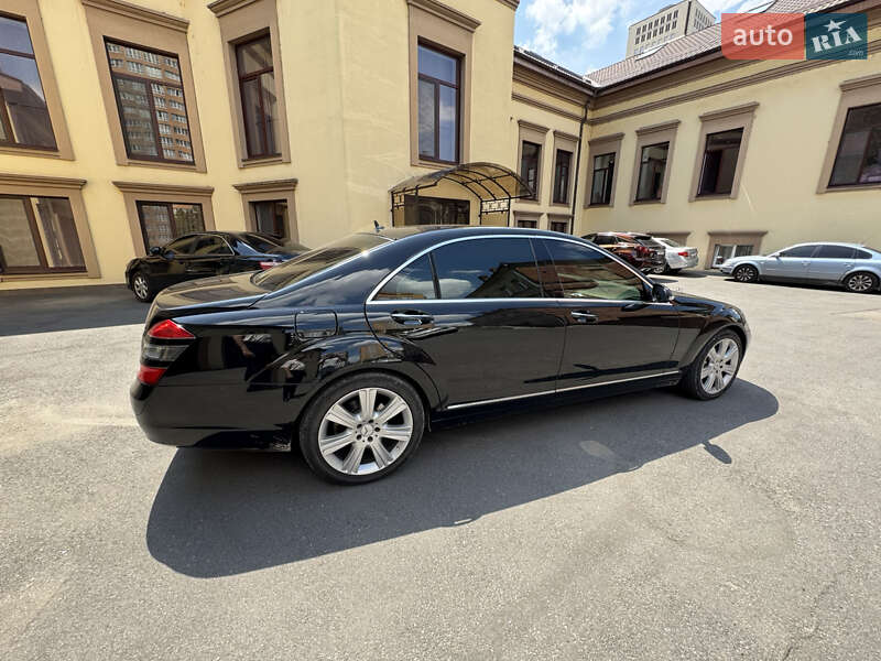 Mercedes-Benz S-Class 2007