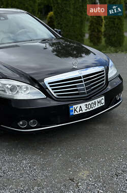 Седан Mercedes-Benz S-Class 2012 в 